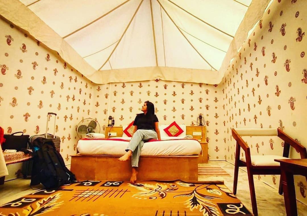 The Desert Royal Heritage Camp Jaisalmer Exterior foto